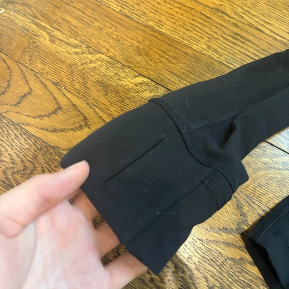 LULULEMON BLACK DEFINE JACKET & EBB TO STREET TANK -- SZ 2 BOTH - Picture 4 of 7